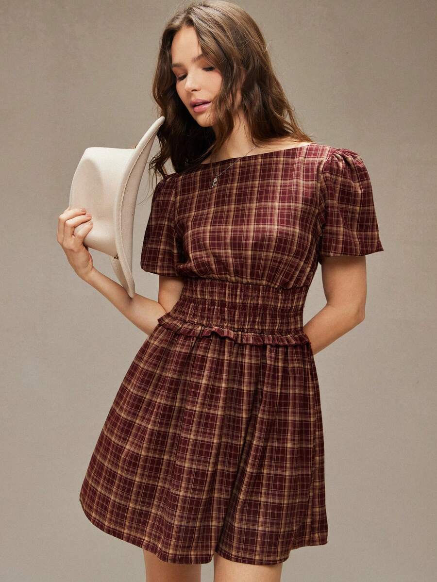 WESTFADE 船领短泡泡袖褶皱腰部荷叶边层叠格子迷你连衣裙，适合冬季、波西米亚风、西部风、假日、圣诞节、新年、纳什维尔牛仔风、休闲、可爱风格。 - 酒紅色 - 查看 1