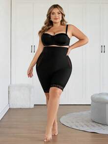 SHEIN CURVE+ Plus Size Women Solid Color Mesh Patchwork High Waist Shaping Shorts/2026 /New Year Women Curve Plus Clothing