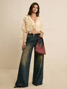 Poéselle Áo kiểu croptop ren xếp ly thắt nơ phía trước dành cho nữ – Màu trắng ngà, tay dài, phong cách boho lãng mạn cho phong cách cottagecore và hẹn hò. Áo kiểu ren xếp ly thắt nơ phía trước, áo ren màu trắng ngà, phong cách boho lãng mạn, cottagecore, áo ren cổ điển, áo croptop tay dài dành cho nữ, áo hẹn hò, áo kiểu ren xếp ly nhiều lớp tay dài thắt nơ phía trước, áo mùa hè, áo cho năm mới, kỳ nghỉ biển, ngày Valentine. - Màu be - Xem 1