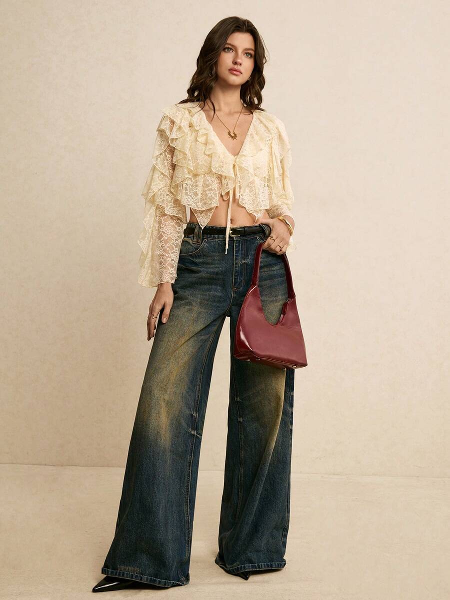 Poéselle Áo kiểu croptop ren xếp ly thắt nơ phía trước dành cho nữ – Màu trắng ngà, tay dài, phong cách boho lãng mạn cho phong cách cottagecore và hẹn hò. Áo kiểu ren xếp ly thắt nơ phía trước, áo ren màu trắng ngà, phong cách boho lãng mạn, cottagecore, áo ren cổ điển, áo croptop tay dài dành cho nữ, áo hẹn hò, áo kiểu ren xếp ly nhiều lớp tay dài thắt nơ phía trước, áo mùa hè, áo cho năm mới, kỳ nghỉ biển, ngày Valentine. - Màu be - Xem 1