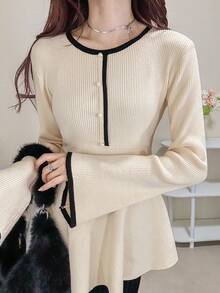 FRIFUL 女士可爱荷叶边下摆喇叭袖毛衣，秋冬款 - 米色 - 查看 3