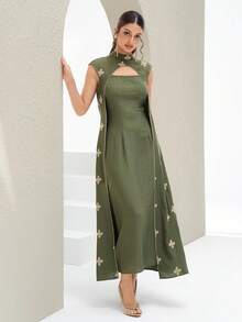 Al Najma Women's Floral Embroidered Mock Neck Elegant Arabic Dress - Green - View 2