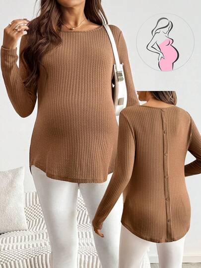 SHEIN Camiseta de manga larga de unicolor casual de maternidad con decoración de botones en la espalda, otoño