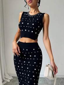 Conjunto elegante de falda de punto con cuello redondo, sin mangas y adornado con perlas para mujer con tejido muy elástico para un look sexy. - Negro - Ver 4