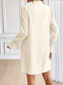 SHEIN LUNE 领口系带灯笼袖仿珍珠串珠优雅连衣裙 - 杏色 - 查看 2