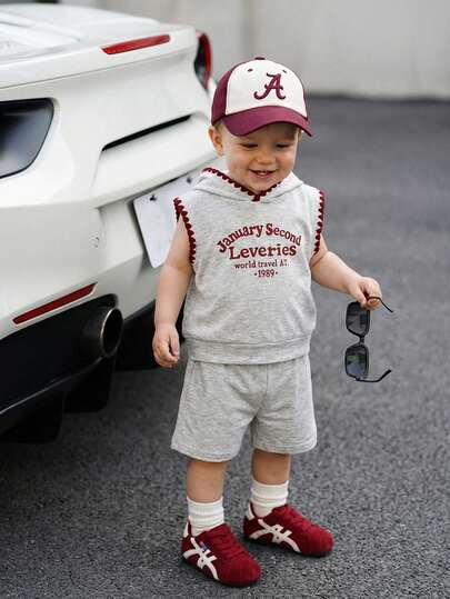 SHEIN 2pcs 0-3 Years Old Casual Letter Printed Hooded Short Sleeve T-Shirt And Elastic Waist Shorts Set, Suitable For All Seasons, School, Daily Home, Outdoor Layering, Fits Baby Boys 3-24 Months Toddler Athletic Wear Baby Boy Clothes Baby Boy Street Wear Baby Boy Outfit Baby Casual Outfit