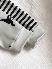 Newborn Baby Pajamas-Newborn One Piece Jumpsuit Crew Neck Long Sleeve Front Snap Dinosaur And Stripe Print Mint And Black White Four Season 2026 New Year Essential