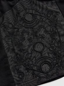 ROMWE Goth 哥特式十字架吊坠浪漫蕾丝拼接日月星辰紧身女式背心 - 黑色 - 查看 4