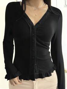 Livesso 女士V领蕾丝拼接修身T恤，秋冬长袖 - 黑色 - 查看 1