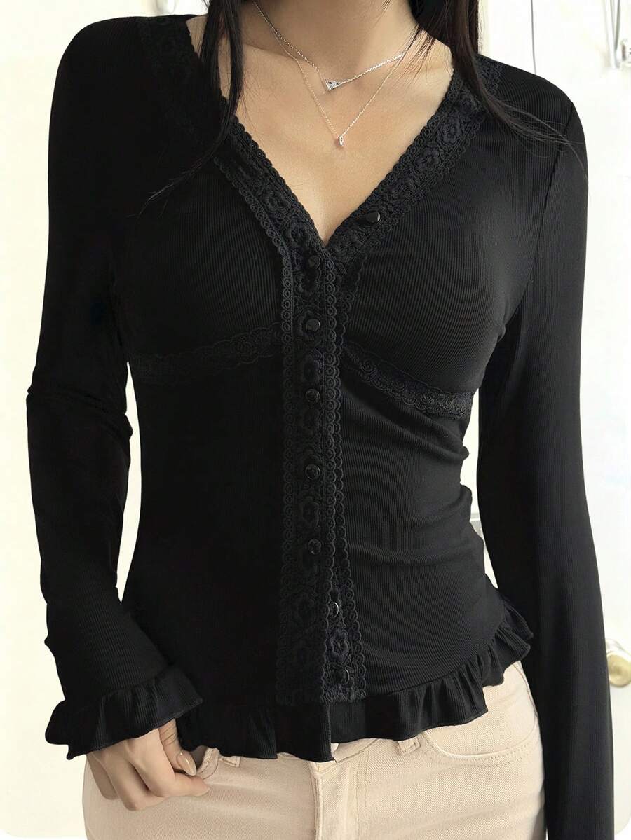 Livesso 女士V领蕾丝拼接修身T恤，秋冬长袖 - 黑色 - 查看 1