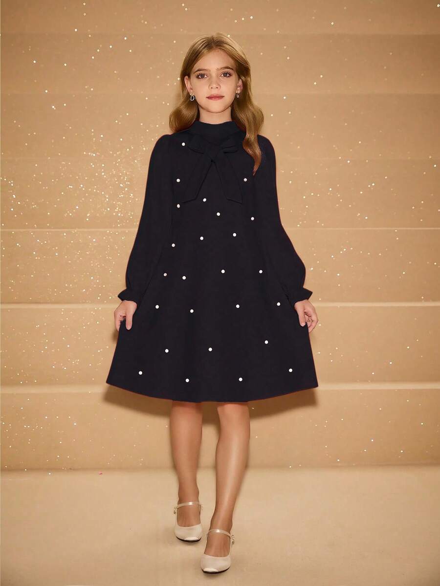女童优雅简约时尚淑女风高领常规肩长袖宽松短款连衣裙,饰有3D蝴蝶结和珍珠,圣诞红 - 黑色 - 查看 1