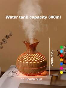 Teckwe 1 pièce Humidificateur de 300 ml alimenté par une interface USB, fabriqué en plastique ABS avec un motif de grain de bois. C'est un ornement de bureau portable et décoratif en forme de vase qui humidifie l'air. Que vous soyez passionné de décoration de Noël, que vous l'utilisiez dans votre chambre ou au bureau, ou à n'importe quelle saison, c'est un choix idéal. Cet humidificateur est un moyen pratique de créer une atmosphère confortable à la maison. - Multicolore - Voir 5