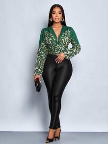 SOLERSUN 秋冬女装，休闲日常，优雅通勤款，黑棕色渐变黑色豹纹印花，深V领，肩部褶裥，灯笼袖，长袖，高腰，后背褶裥衬衫式上衣 - 墨綠色 - 查看 5