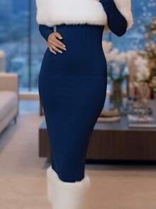 Vestido Tubo Midi Ajustado de Navidad con Ribete de Piel Sintética Blanca y Escote Bardot - AZUL REY - Ver 3