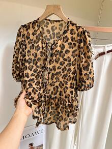 SHEIN Frenchy 女士圆领短袖衬衫，斑马纹系带泡泡袖衬衫，夏季女士可爱荷叶边V领修身泡泡袖上衣，休闲日常穿着，春夏动物纹印花休闲衬衫，短袖 - 彩色 - 查看 5