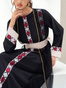 Al Najma Women's Vintage Arabic Style Flared Sleeve Waist Cinched Midi Dress - Black - View 2