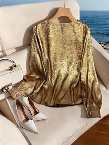 SHEIN Clasi 大码女式缎面不对称领亮面衬衫，优雅适合派对、下午茶、通勤等场合，杏色长袖衬衫 - 金色 - 查看 2