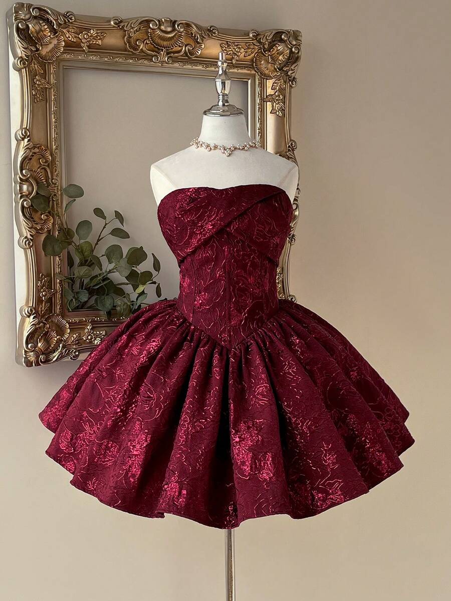 Lovelzi Elegante, romantico e alla moda abito formale con decorazione plissettata sul busto in tessuto jacquard rosso vino, adatto per feste, matrimoni, cocktail, balli