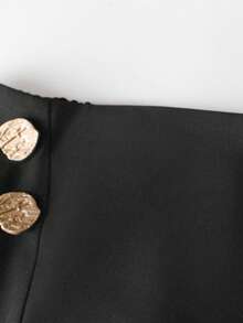 DreamSkyne Bộ đồ 2 mảnh cỡ lớn dành cho nữ: Bộ đồ công sở thanh lịch gồm áo dài tay và chân váy chữ A, được trang trí bằng cúc lớn, phù hợp cho mùa xuân, hè, thu và đông. - màu đen - Xem 4