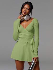 Athîral Women's V-Neck Criss-Cross Wrap Fitted Long Sleeve Top,Light Green Top - Green - View 4