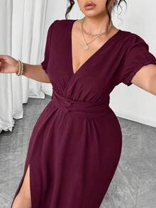 SHEIN Clasi 大码女式纯色V领泡泡袖收腰开衩连衣裙，优雅迷人，春夏款 - 中紫紅色 - 查看 4