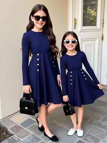 SHEIN Explorewe 少女优雅通勤女士圆领针织修身长袖金色纽扣A字连衣裙 - 藍色 - 查看 7