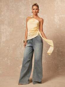 Lumalex 亮面缎面不对称金属装饰褶皱腰身修身女式背心 - 黃色 - 查看 5