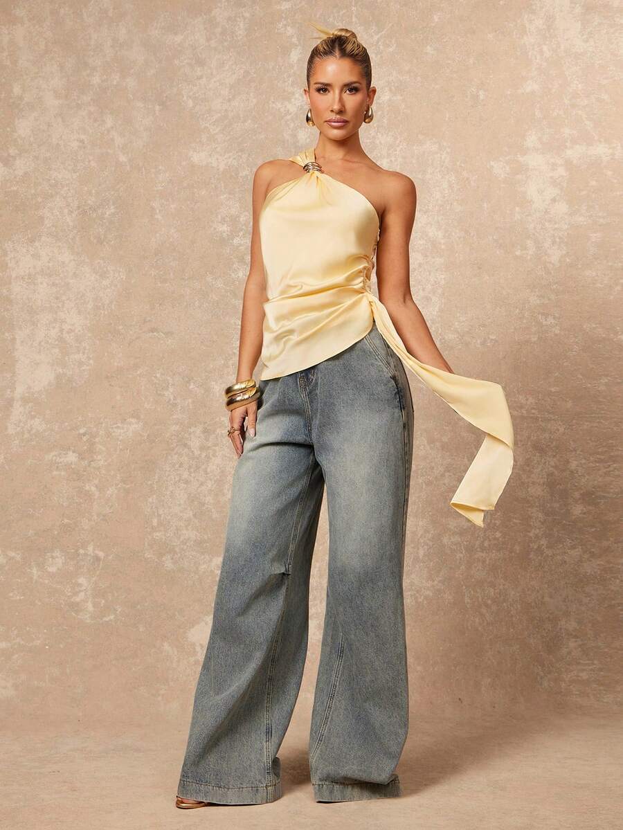 Lumalex 亮面缎面不对称金属装饰褶皱腰身修身女式背心 - 黃色 - 查看 1