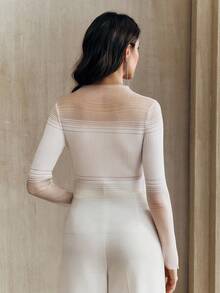 Anewsta Bộ áo thun dài tay cổ lọ màu tương phản và quần short cho nữ - trắng - Xem 3