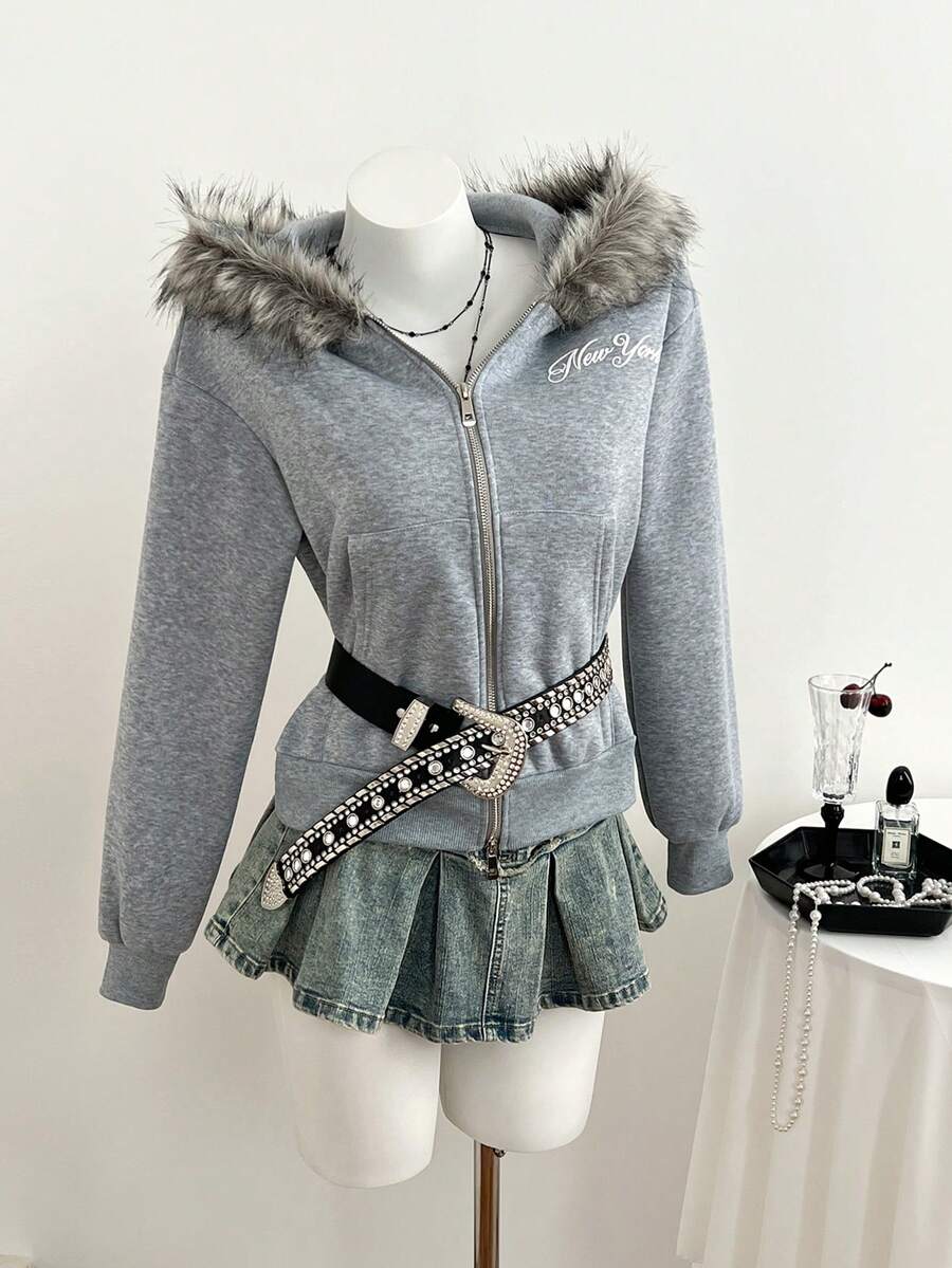 Sweetra Áo khoác nỉ ngắn tay có mũ, khóa kéo, in chữ kiểu Mỹ cổ điển, cổ lông, thiết kế mùa thu dành cho nữ. - Màu Xám nhạt - Xem 1