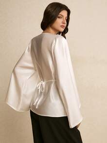 Poéselle 女士白色船领插肩袖优雅喇叭袖口衬衫，缎面系带腰身衬衫，白色，适合新年夜、派对、优雅女士衬衫、休闲女士衬衫、新年休闲装、日常穿着、外出、通勤等秋冬季场合，白色衬衫 - 白色 - 查看 7