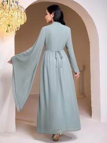 Veilorie 女士优雅亮片串珠花卉刺绣网纱拼接不对称袖收腰阿拉伯风格连衣裙 - 薄荷綠 - 查看 2