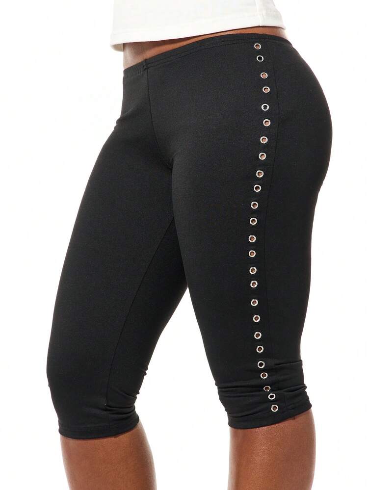 SUMWON WOMEN Jersey Capri Leggings With Metal Eyelets