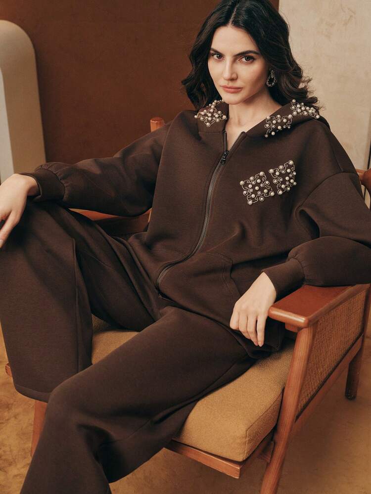 Veste à capuche décontractée et ample pour femmes Anewsta avec un motif de broderie de perles élégant. Polyvalente pour l'automne/l'hiver