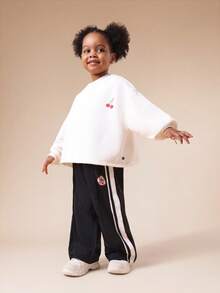 SUMWON 超大款连帽衫和阔腿慢跑裤套装，樱桃印花长袖套头连帽卫衣，水果俱乐部图案，休闲度假皆宜 - 彩色 - 查看 5