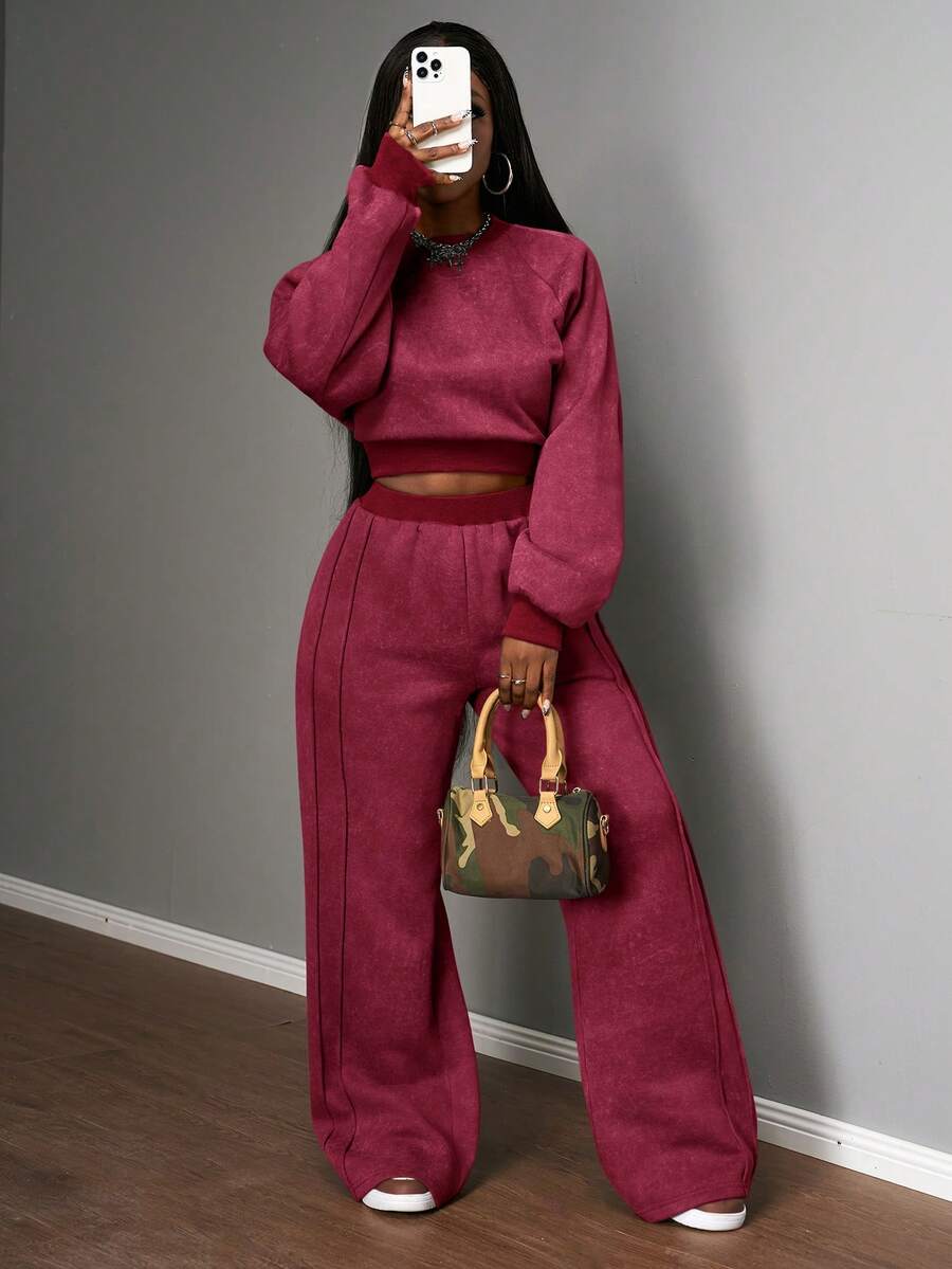 Slaydiva 2025秋冬季新年、情人节、派对、宴会、约会、生日派对、学院风、学生装、日常出行、百搭基础款、休闲、邮轮旅行、爆款、优雅、通勤、商务休闲、街头休闲,圆领长袖短款卫衣搭配宽松长裤,真口袋,棕色,仿雪花图案,宽松版型,运动装,女士两件套 - 酒紅色 - 查看 1