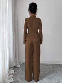 Elenzga 女士套装，西装面料，翻领，长袖，收腰A字不对称下摆，金属纽扣装饰，精致优雅，适合办公室、通勤、街头风、法式浪漫、休闲、中东复古、下午茶、派对、感恩节、返校季以及春秋冬季穿着。 - 咖啡棕 - 查看 2