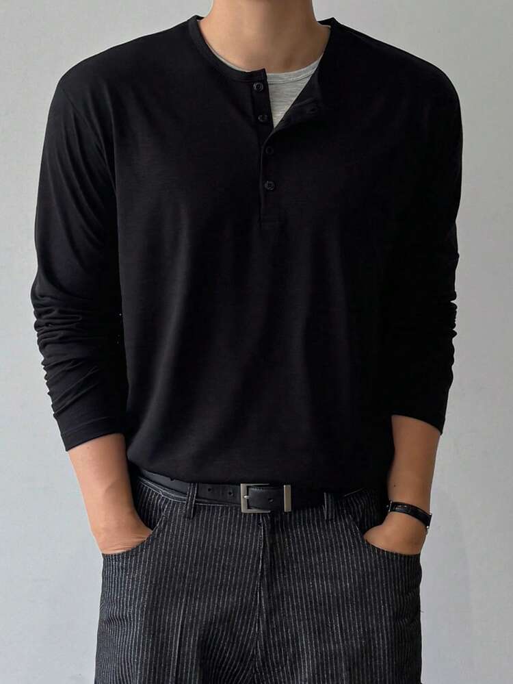 Men's Round Neck T-Shirt With 2 In 1 Collar And Hem Splicing In Black And White, Suitable For Spring And Autumn