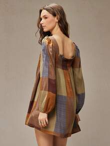 WESTFADE Vestido mini holgado con cuello cuadrado smock, manga abullonada corta y estampado a cuadros oversize para otoño, invierno y uso casual - Multicolor - Ver 2