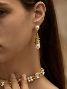 Opalesca 1 Pair Of Fashionable And Elegant Conical Rhinestone Faux Pearl Women's Earrings,Outfits,Old Money,Wedding/Bridal Accessories,Western Jewelry,Fairycore/Fairy,Pearl,Fall/Autumn/Winter,For Mom/Women/Girl/Mother,Elegant - Gold - View 3