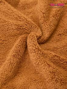 TOM & JERRY X Joivida Cartoon Jerry Mouse Waffle Fun Shape, Highly Absorbent Coral Fleece Hanging Hand Towel, Multi-Functional Cleaning Towel For Bathroom And Kitchen, Classic Painting Peripheral, Excellent Choice For Daily Household Use And Gifting, Soft And Skin-Friendly, Easy To Hang, Nostalgic And Cute Design, Enhancing The Sense Of Life Ritual