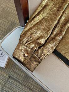 SHEIN Clasi 大码女式缎面不对称领亮面衬衫，优雅适合派对、下午茶、通勤等场合，杏色长袖衬衫 - 金色 - 查看 3