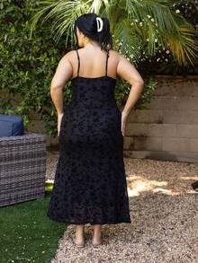 Truni Talla grande Vestido de tirantes con estampado floral - Negro - Ver 2