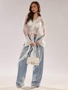 Glamine 女士优雅白色蕾丝透视喇叭袖荷叶领系带流苏轻薄外套，浪漫度假风，优雅休闲外套，蕾丝衬衫，蕾丝上衣，透视上衣，牛仔女式荷叶边上衣，透明上衣 - 白色 - 查看 3