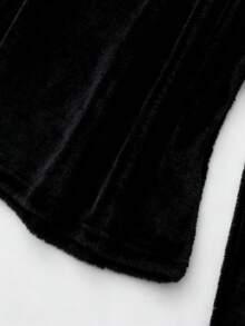 GlowEve CURVE 大码纯色高领保暖长袖T恤，秋冬季时尚之选 - 黑色 - 查看 4