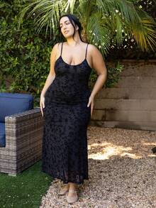 Truni Talla grande Vestido de tirantes con estampado floral - Negro - Ver 6