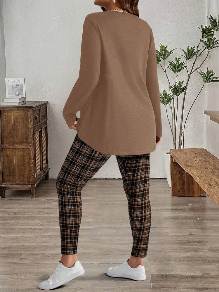 2pcs Plus Size Women Fall/Winter Country  Casual   Long Sleeve Brawn T-Shirt And Plaid Leggings Set For Winter Clothes,Autumn/Winter,Going Out Outfits,2025 New Clothes,Simple And Fashionable For Everyday Wear, Plus Size Winter Clothes, Christmas Outfit For Women ,New Year Clothes,Thanksgiving Outfit For Women ,