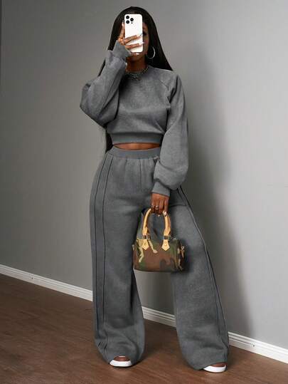 Slaydiva 2025 Autumn/Winter New Year, Valentine's Day, Party, Banquet, Date, Birthday Party, College Style, Student Wear, Daily Outing, Basic Versatile, Casual, Cruise Travel, Viral Hit, Elegant, Commute, Business Casual, Casual Street, Crew Neck Long Sleeve Cropped Sweatshirt Paired With Loose Pants, Real Pockets, Brown Color, Faux Snow Flake, Loose, Sportswear, Women 2-Piece Set 2 Piece Casual Sets Woman Grey Two Piece Set