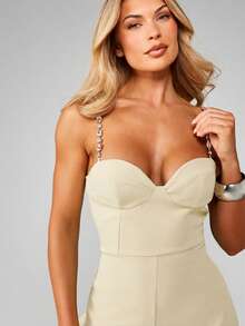 MISSGUIDED 镶钻吊带心形罩杯阔腿连体裤，配水晶链条吊带，正式晚礼服 - 白色 - 查看 5