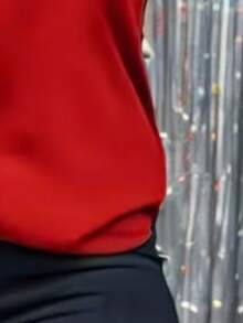 EMERY ROSE 女士亮红色水晶高跟鞋搭配玫瑰图案圆领T恤，休闲风格，适合所有季节 - 紅色 - 查看 3